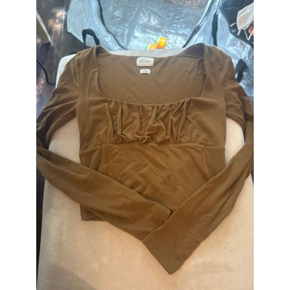 Wilfred top